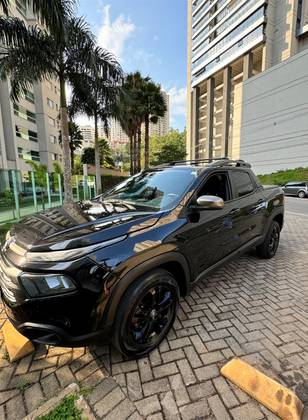 FIAT TORO 2.4 16V MULTIAIR FLEX BLACKJACK AT9
